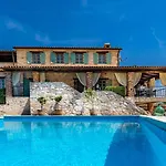 Rustic Amyra With Pool And Grill In Porec