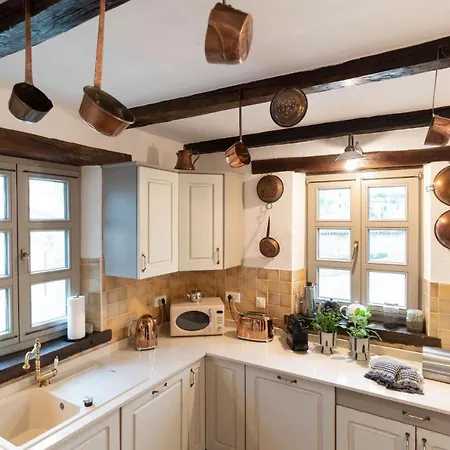 Rustic Amyra With Pool And Grill In Porec Villa *