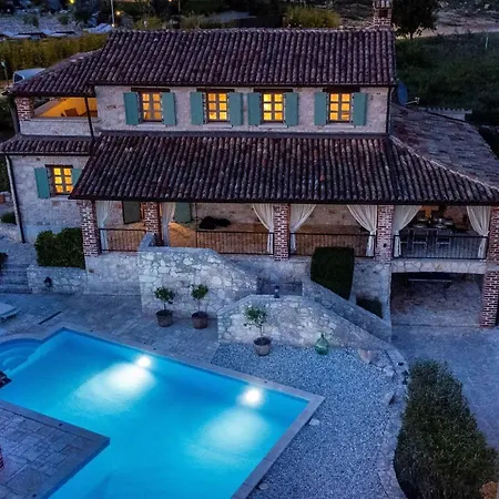 Villa Rustic Amyra With Pool And Grill In Porec Sveti Lovreč Pazenatički