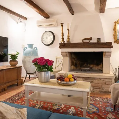 Rustic Amyra With Pool And Grill In Porec