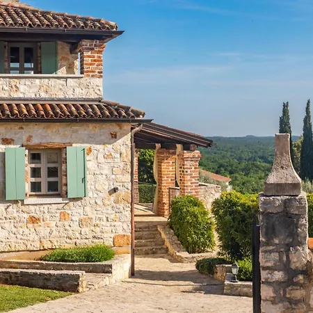 Villa Rustic Amyra With Pool And Grill In Porec Sveti Lovreč Pazenatički